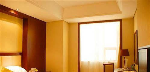 Junyuan Huatian Hotel - Huaihua Fenghuang Esterno foto